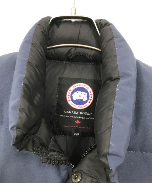 CANADA GOOSE（カナダグース）CANADA GOOSE (カナダグース) ダウンベスト ブルー サイズ:XSの古着・服飾アイテム