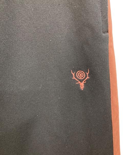 South2 West8（サウスツー ウエストエイト）south2 west8 (サウスツー ウエストエイト) ラインパンツ ブラック サイズ:Lの古着・服飾アイテム