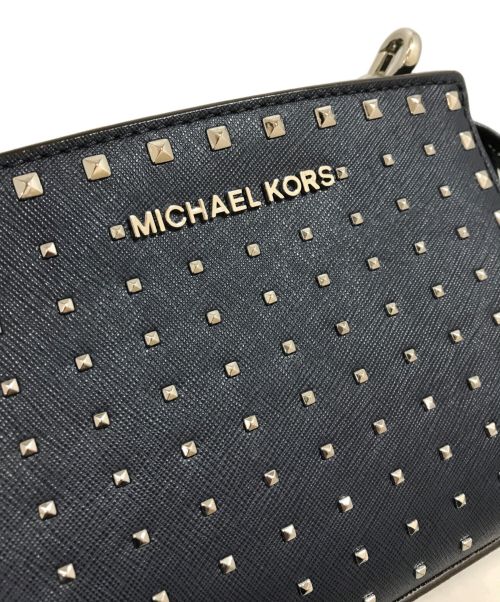 MICHAEL KORS（マイケル・コース）MICHAEL KORS (マイケルコース) ショルダーバッグ ネイビーの古着・服飾アイテム