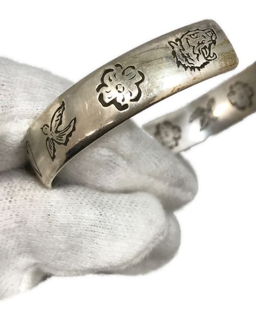 GUCCI（グッチ）GUCCI (グッチ) バングル シルバーの古着・服飾アイテム