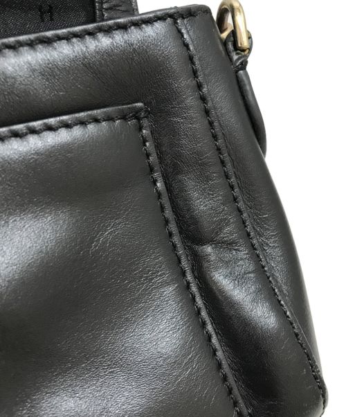 COLE HAAN（コールハーン）COLE HAAN (コールハーン) レザーショルダーバッグ ブラックの古着・服飾アイテム
