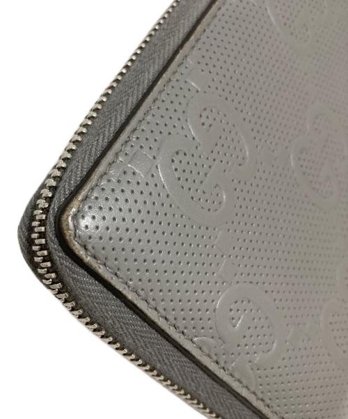 GUCCI（グッチ）GUCCI (グッチ) GGエンボスアラウンドジップウォレット グレーの古着・服飾アイテム