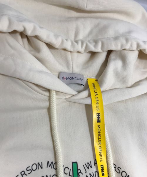MONCLER GENIUS（モンクレール ジーニアス）MONCLER GENIUS (モンクレール ジーニアス) J.W.ANDERSON (ジェイダブリューアンダーソン) パーカー ベージュ サイズ:S 未使用品の古着・服飾アイテム