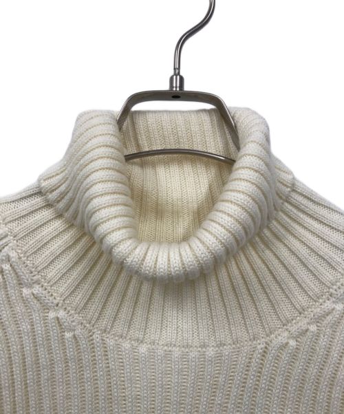 C.P COMPANY（シーピーカンパニー）C.P COMPANY (シーピーカンパニー) ニット ベージュ サイズ:50 未使用品の古着・服飾アイテム