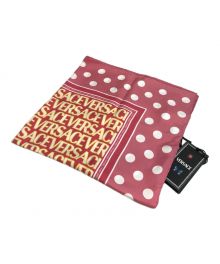 VERSACE（ヴェルサーチェ）の古着「オールオーバーシルクスカーフ」｜ピンク