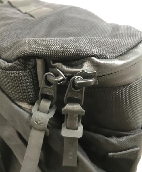 CODEOFBELL（コードオブベル）CODEOFBELL (コードオブベル) ブリーフケース ブラックの古着・服飾アイテム