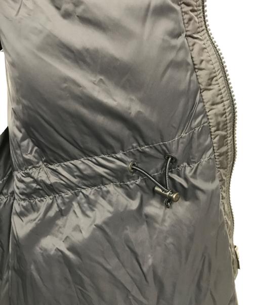 MONCLER（モンクレール）MONCLER (モンクレール) ダウンジャケット グレーの古着・服飾アイテム