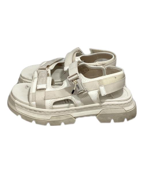 Dr.Martens（ドクターマーチン）Dr.Martens (ドクターマーチン) サンダル ホワイト サイズ:UK7の古着・服飾アイテム