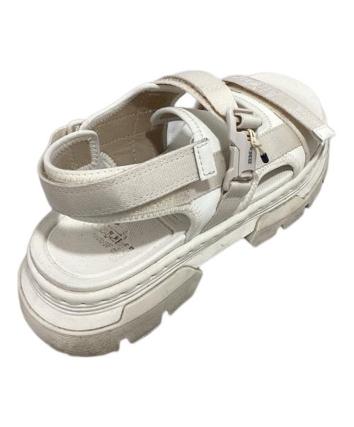Dr.Martens（ドクターマーチン）Dr.Martens (ドクターマーチン) サンダル ホワイト サイズ:UK7の古着・服飾アイテム