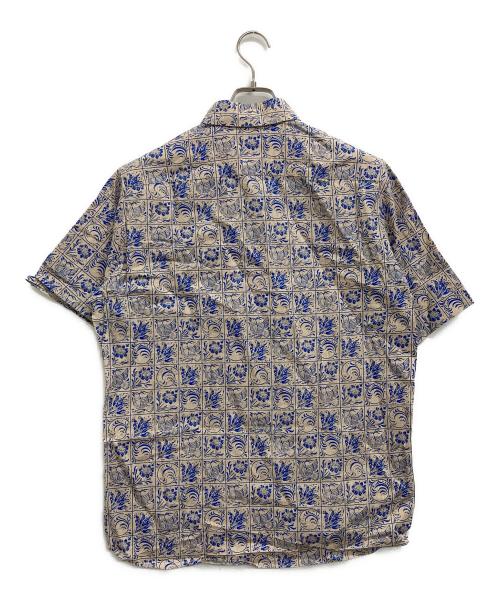 WHITE MOUNTAINEERING（ホワイトマウンテ二アニング）WHITE MOUNTAINEERING (ホワイトマウンテ二アニング) S/Sリネンブレンド総柄シャツ ブルー×ベージュ サイズ:Lの古着・服飾アイテム