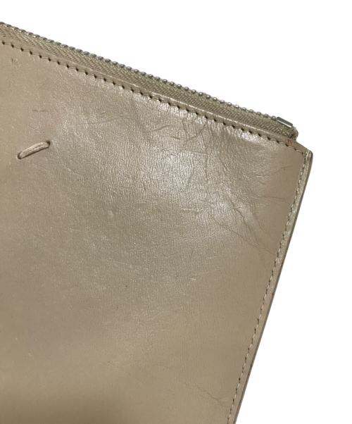 Maison Margiela（メゾンマルジェラ）Maison Margiela (メゾンマルジェラ) クラッチバッグ ベージュの古着・服飾アイテム