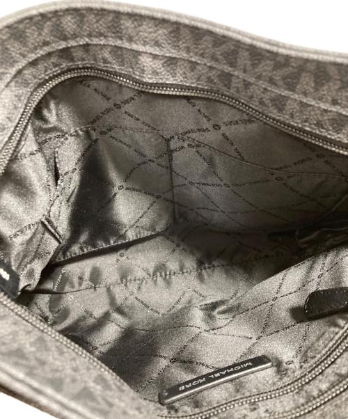 MICHAEL KORS（マイケル・コース）MICHAEL KORS (マイケルコース) ショルダーバッグ ブラックの古着・服飾アイテム