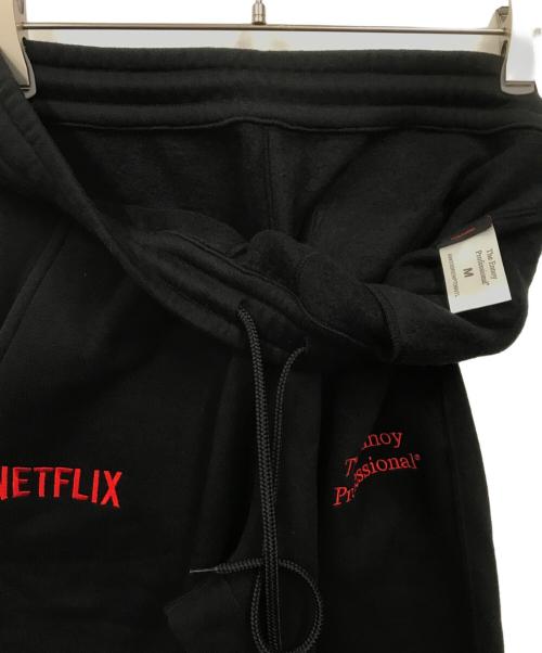 The Ennoy Professional（ザ エンノイ プロフェッショナル）The Ennoy Professional (ザ エンノイ プロフェッショナル) NETFLIX (ネットフリックス) スウェットパンツ ブラック サイズ:Mの古着・服飾アイテム