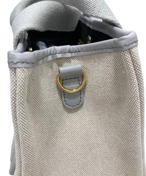 VIOLAd'ORO（ヴィオラドーロ）VIOLAd'ORO (ヴィオラドーロ) バッグ ベージュの古着・服飾アイテム