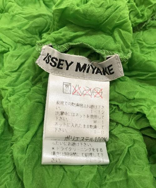 ISSEY MIYAKE（イッセイミヤケ）ISSEY MIYAKE (イッセイミヤケ) カットソー グリーン サイズ:Mの古着・服飾アイテム