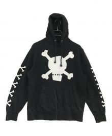 stussy（ステューシー）の古着「スカルロゴパーカー」｜ブラック