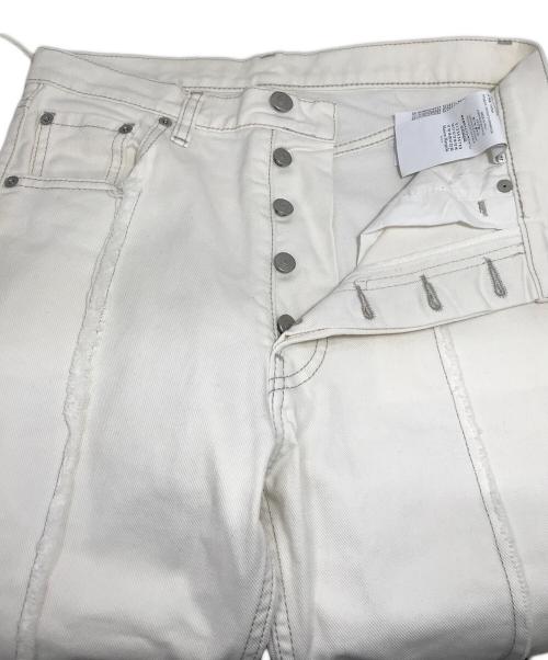 Maison Margiela（メゾンマルジェラ）Maison Margiela (メゾンマルジェラ) SPLICED リサイクルジーンズ ホワイト サイズ:36の古着・服飾アイテム
