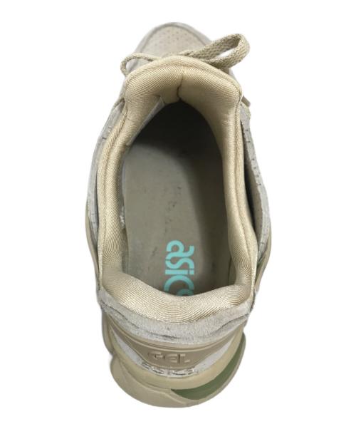 asics（アシックス）asics (アシックス) GEL-KAYANO TRAINER 21 ベージュ サイズ:26.0の古着・服飾アイテム