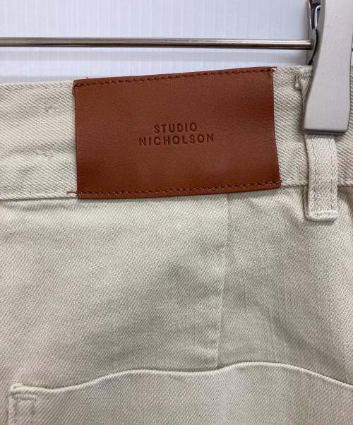 STUDIO NICHOLSON（スタジオ ニコルソン）STUDIO NICHOLSON (スタジオ ニコルソン) wide crop pant ベージュの古着・服飾アイテム
