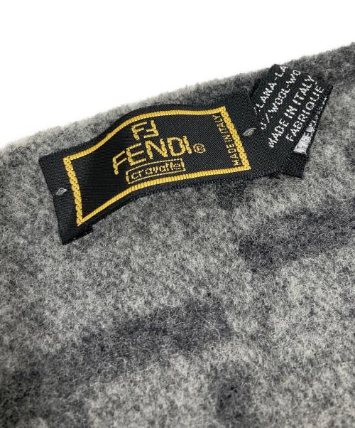 FENDI（フェンディ）FENDI (フェンディ) マフラー グレーの古着・服飾アイテム
