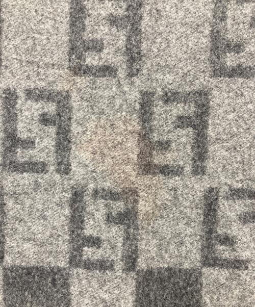 FENDI（フェンディ）FENDI (フェンディ) マフラー グレーの古着・服飾アイテム