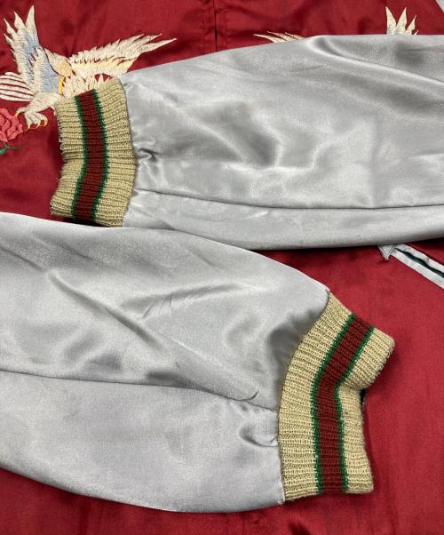 東洋エンタープライズ（トウヨウエンタープライズ）東洋エンタープライズ (トウヨウエンタープライズ) 五重塔スカジャン ブラック/ゴールド×レッド/シルバー サイズ:Mの古着・服飾アイテム