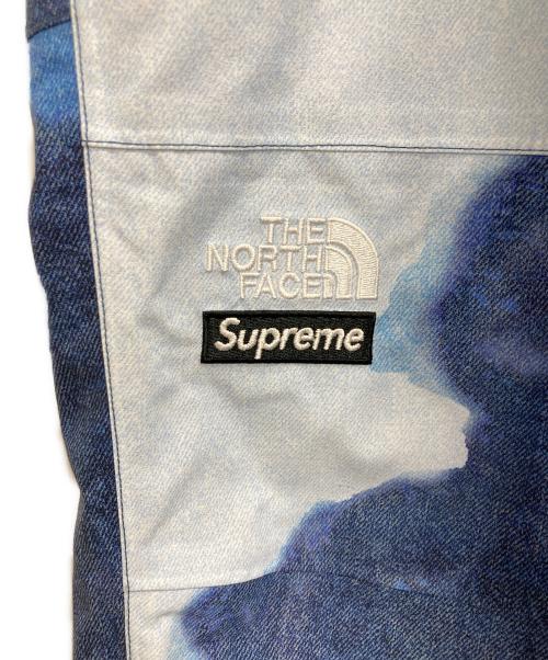 THE NORTH FACE（ザ ノース フェイス）THE NORTH FACE (ザ ノース フェイス) SUPREME (シュプリーム) Bleached Denim Print Mountain Pant ブルー サイズ:XLの古着・服飾アイテム