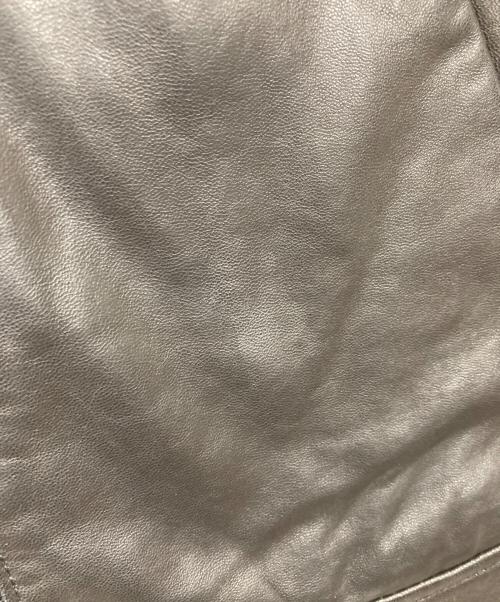 ARMANI EXCHANGE（アルマーニ エクスチェンジ）ARMANI EXCHANGE (アルマーニ エクスチェンジ) ラムレザージャケット ブラウン サイズ:Mの古着・服飾アイテム