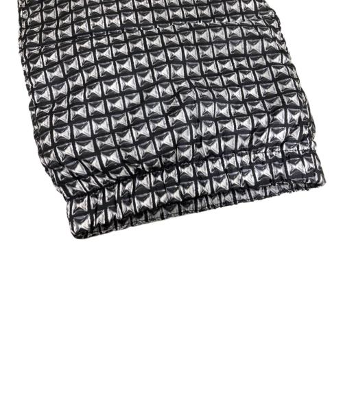 SUPREME（シュプリーム）SUPREME (シュプリーム) THE NORTH FACE (ザ ノース フェイス) Studded Nuptse Pant ホワイト×ブラック サイズ:XLの古着・服飾アイテム