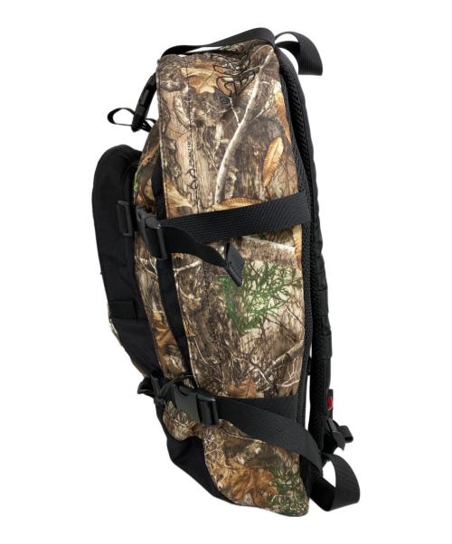 SUPREME（シュプリーム）SUPREME (シュプリーム) リュック カーキの古着・服飾アイテム