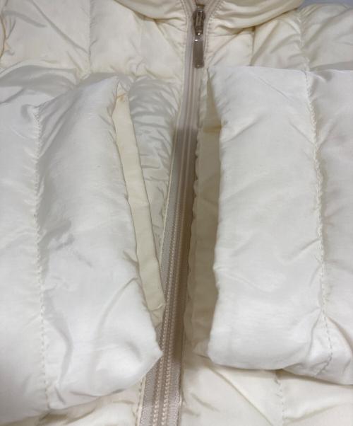 MONCLER（モンクレール）MONCLER (モンクレール) ダウンジャケット アイボリーの古着・服飾アイテム