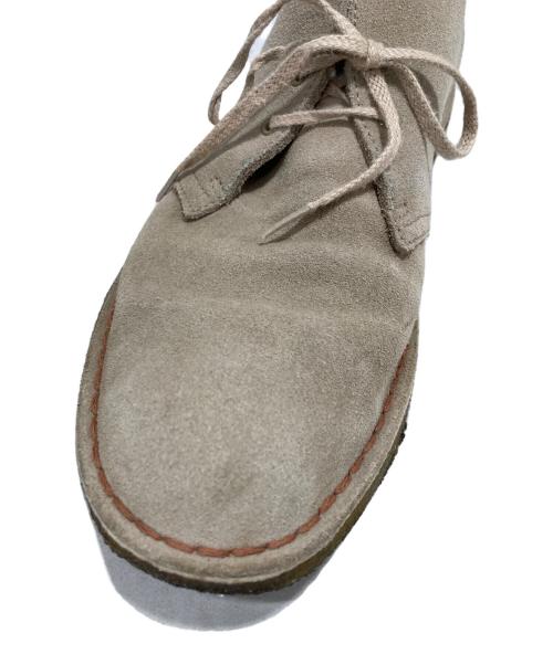 CLARKS（クラークス）CLARKS (クラークス) デザートブーツ ベージュ サイズ:8 1/2の古着・服飾アイテム