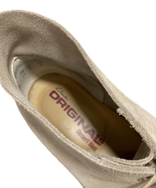 CLARKS（クラークス）CLARKS (クラークス) デザートブーツ ベージュ サイズ:8 1/2の古着・服飾アイテム