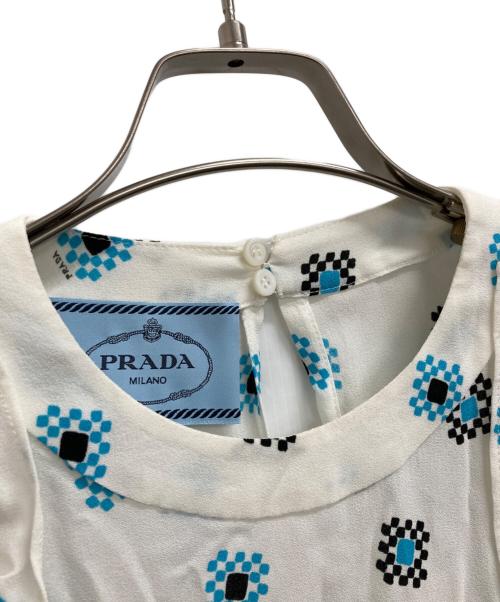 PRADA（プラダ）PRADA (プラダ) ワンピース ホワイト サイズ:40の古着・服飾アイテム