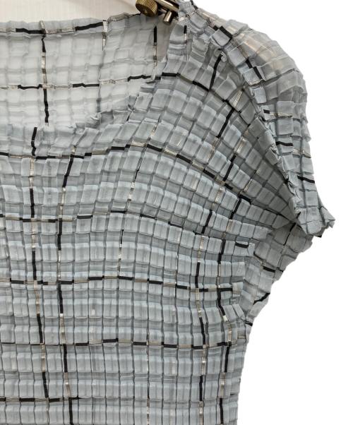 me ISSEY MIYAKE（ミーイッセイ ミヤケ）me ISSEY MIYAKE (ミーイッセイ ミヤケ) カットソー グリーン サイズ:-の古着・服飾アイテム
