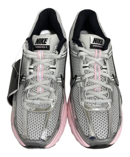 NIKE（ナイキ）NIKE (ナイキ) スニーカー グレー×ピンク サイズ:24 未使用品の古着・服飾アイテム