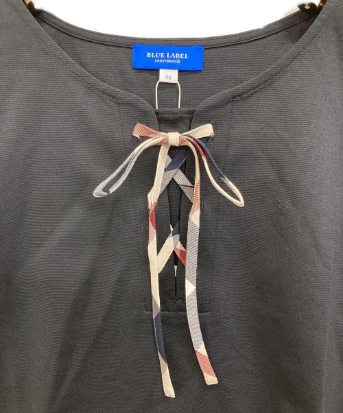 BLUE LABEL CRESTBRIDGE（ブルーレーベルクレストブリッジ）BLUE LABEL CRESTBRIDGE (ブルーレーベルクレストブリッジ) Tシャツ ブラック サイズ:38 未使用品の古着・服飾アイテム