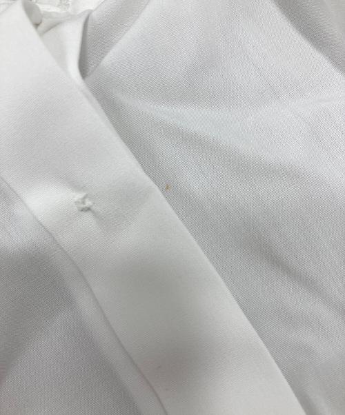 BLUE LABEL CRESTBRIDGE（ブルーレーベルクレストブリッジ）BLUE LABEL CRESTBRIDGE (ブルーレーベルクレストブリッジ) ニット ホワイト サイズ:38の古着・服飾アイテム