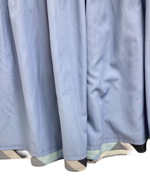 BLUE LABEL CRESTBRIDGE（ブルーレーベルクレストブリッジ）BLUE LABEL CRESTBRIDGE (ブルーレーベルクレストブリッジ) スカート ベージュ サイズ:36の古着・服飾アイテム