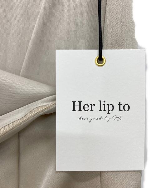 HER LIP TO（ハーリップトゥ）Her lip to (ハーリップトゥ) Asymmetry Hem Satin Skirt ベージュ サイズ:M 未使用品の古着・服飾アイテム
