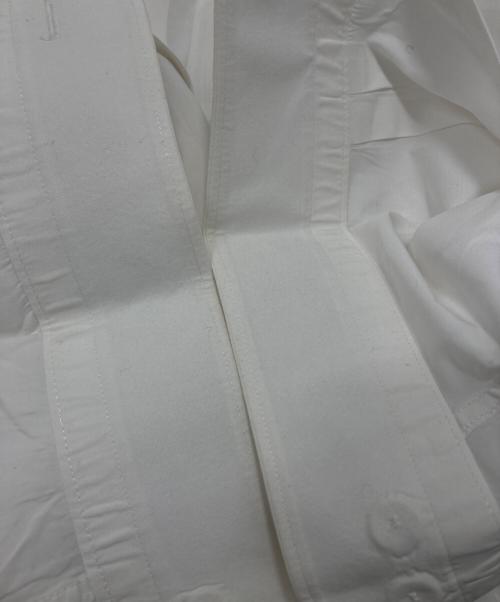 ISSEY MIYAKE（イッセイミヤケ）ISSEY MIYAKE (イッセイミヤケ) Stand Collar Wide Shirt ホワイト サイズ:2の古着・服飾アイテム