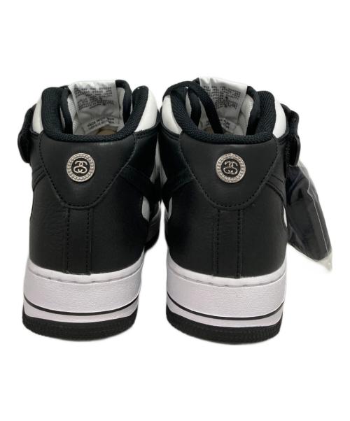 NIKE（ナイキ）NIKE (ナイキ) stussy (ステューシー) Air Force 1 Mid Black and Light Bone ホワイト×ブラック サイズ:28.5 未使用品の古着・服飾アイテム