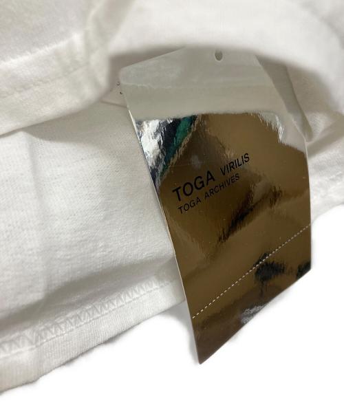 TOGA VIRILIS（トーガ ビリリース）TOGA VIRILIS (トーガ ビリリース) プリントTシャツ ホワイト サイズ:48 未使用品の古着・服飾アイテム