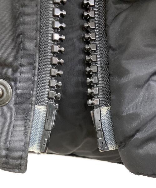 CANADA GOOSE（カナダグース）CANADA GOOSE (カナダグース) WINDSOR ダウンベスト ブラック サイズ:Mの古着・服飾アイテム