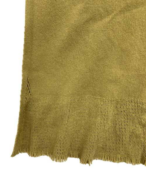 ISSEY MIYAKE FETE（イッセイミヤケフェット）ISSEY MIYAKE FETE (イッセイミヤケフェット) ノースリーブカットソー オリーブ サイズ:2の古着・服飾アイテム