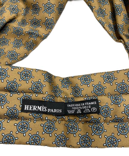 HERMES（エルメス）HERMES (エルメス) ボウタイスカーフ オリーブの古着・服飾アイテム