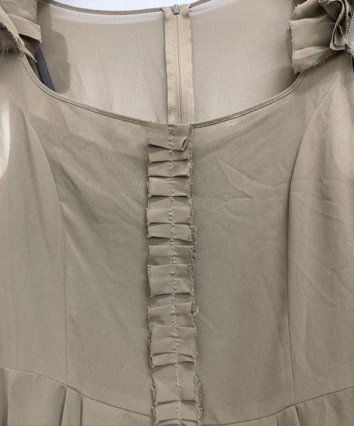 FOXEY NEWYORK（フォクシーニューヨーク）FOXEY NEWYORK (フォクシーニューヨーク) ノースリーブワンピース ブラウン サイズ:40の古着・服飾アイテム