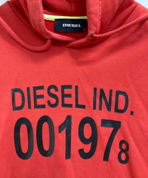 DIESEL（ディーゼル）DIESEL (ディーゼル) プルオーバーパーカー レッド サイズ:Mの古着・服飾アイテム
