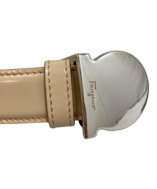 Salvatore Ferragamo（サルヴァトーレ フェラガモ）Salvatore Ferragamo (サルヴァトーレ フェラガモ) ベルト ベージュの古着・服飾アイテム