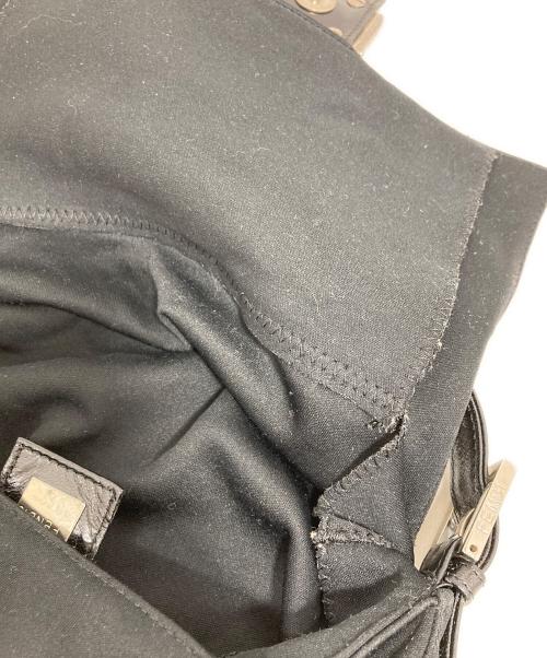 FENDI（フェンディ）FENDI (フェンディ) ショルダーバッグ ブラックの古着・服飾アイテム
